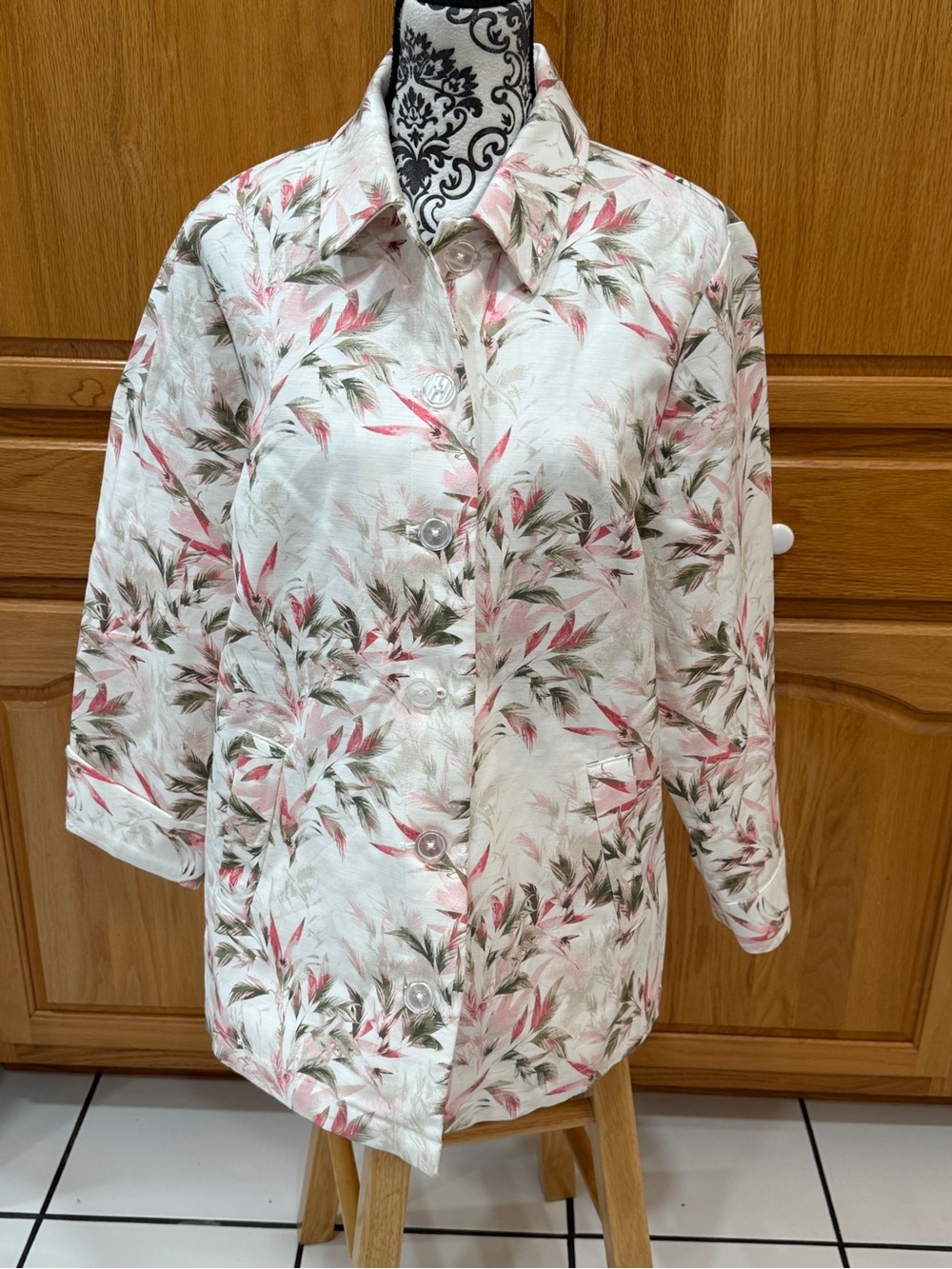 Vintage Y2K Chico’s Size 2 Tropical Floral Lightweight Jacket